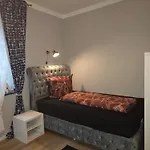 Hr Haus Unter Den Linden Apartment *