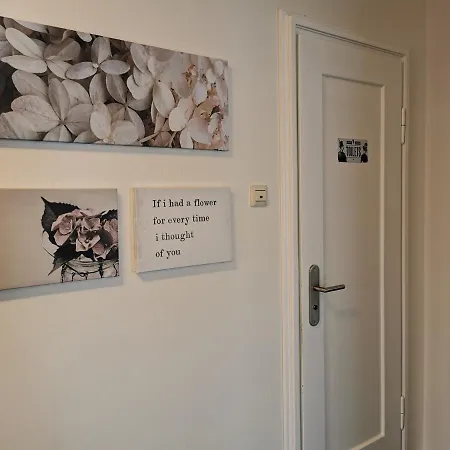 Hr Haus Unter Den Linden Lägenhet *