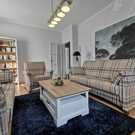 Hr Haus Unter Den Linden * 코에스펠트