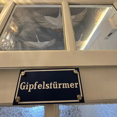 Hr Haus Unter Den Linden